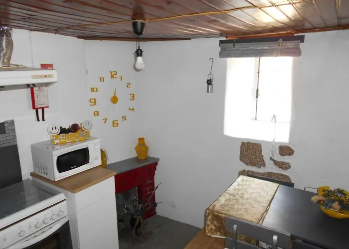 Casa Da Avó Teresinha Sabugueiro (Guarda)